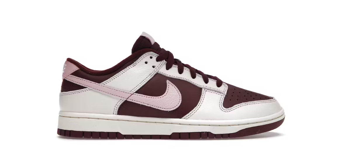 Nike Dunk Low Valentines Day