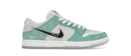 SB Dunk Low April Skateboards