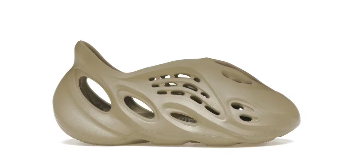Yeezy Foam RNNR Stone Salt